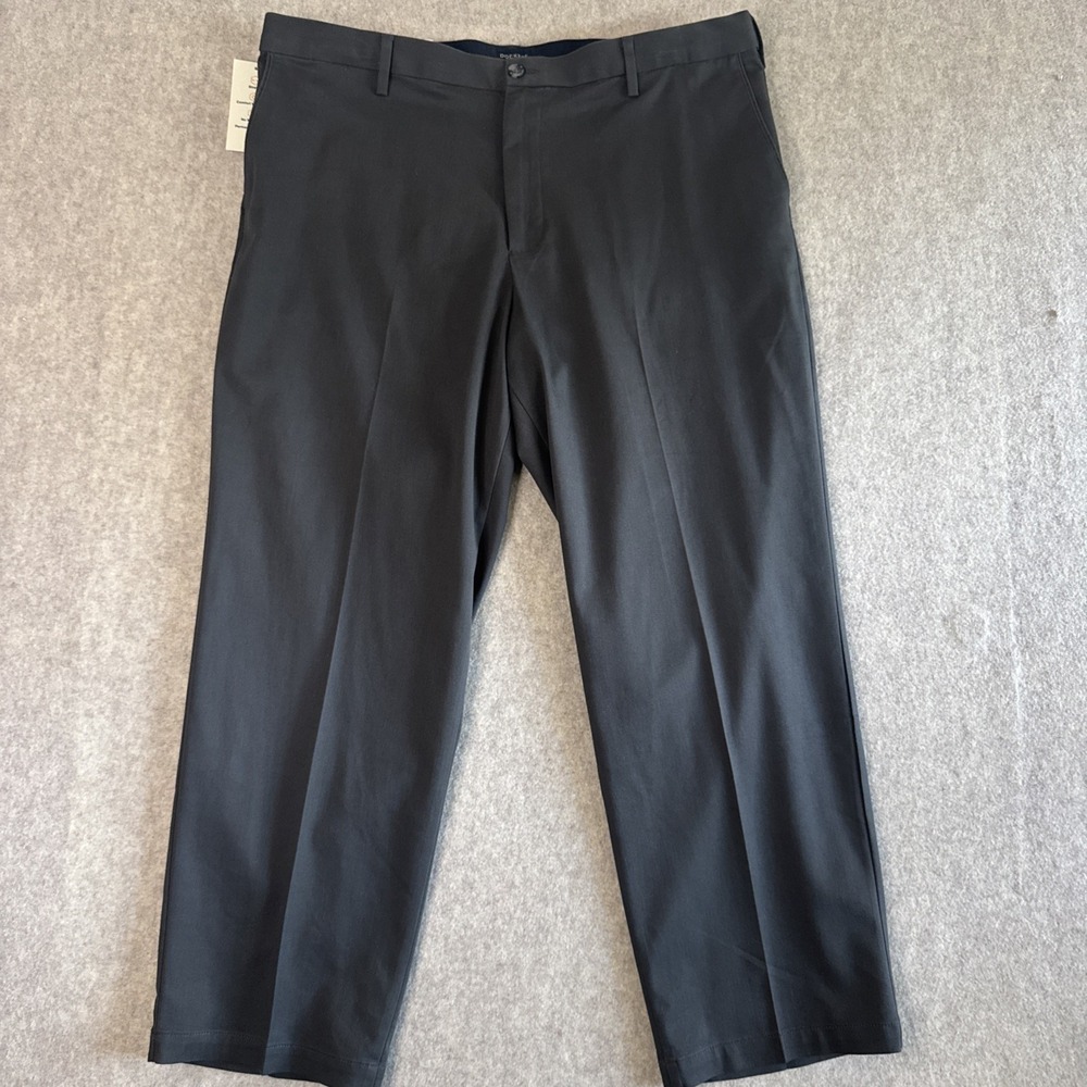 NWT Dockers Relaxed Fit Comfort Waist Stretch Chino Pants Mens 40x30 Charcoal